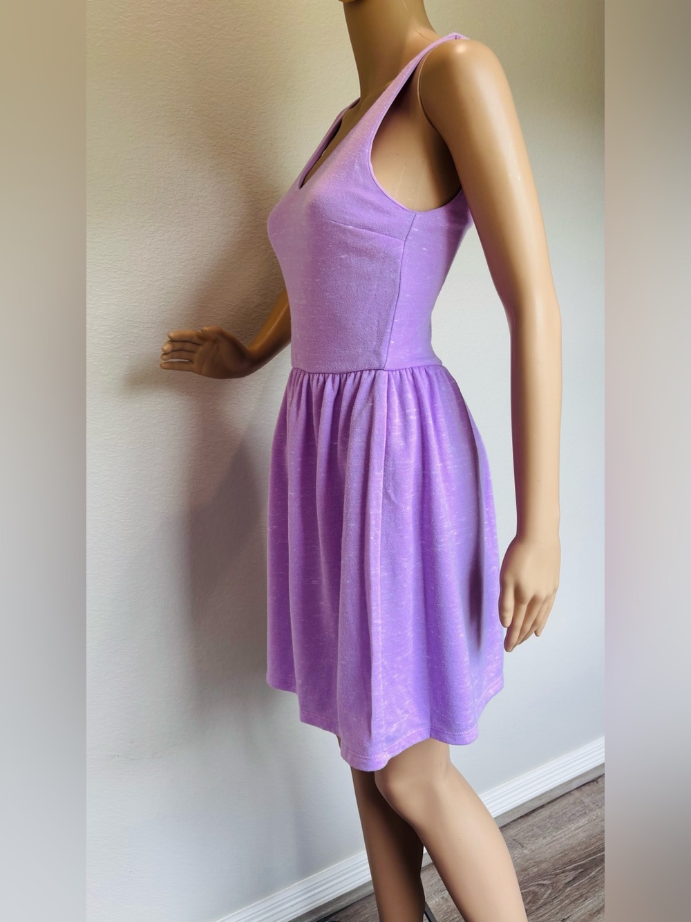 Everly Lavender Sleeveless V‑Neck Women Dress Lined NWOT - Picture 4 of 13